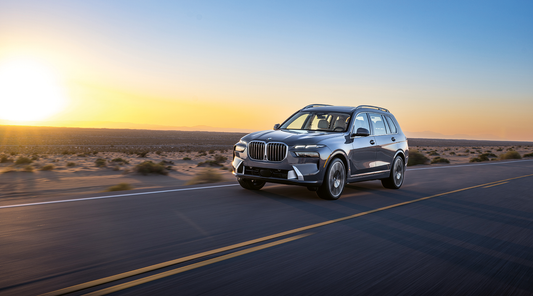 BMW X7 - Caminhos inovadores no prazer da condução