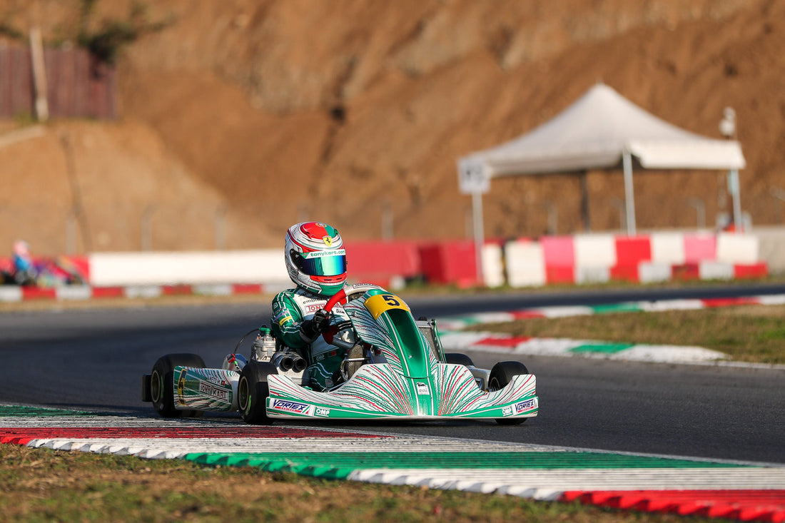 Tony Kart + Maria Germano Neto
