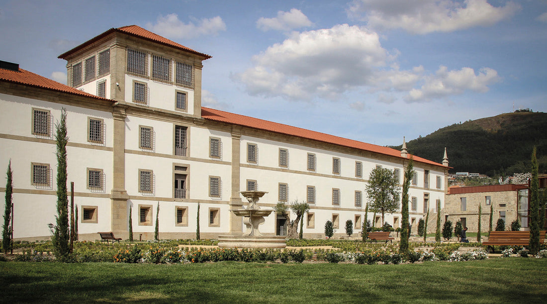 MS Collection Mosteiro de Arouca - História, Elegância e Contemplação